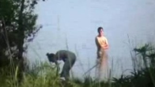 Voyeur spy cam caught couple in the lake