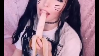 Banana suck