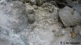 Deep creampie outdoors on Maui beach
